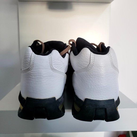 SOLD - Nike brown & white golf shoes - Picture 4 of 5